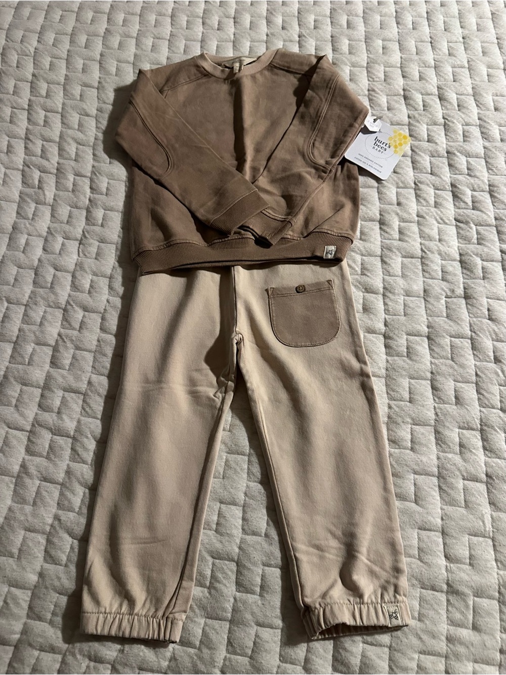 Burt’s Bees Baby 24M Organic Cotton Sweatshirt Jogger Pants 2 Piece Set NWT